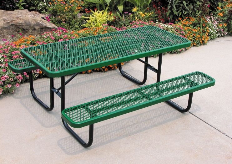 BuiltRiteBleachers.com 158 Heavy Duty Table